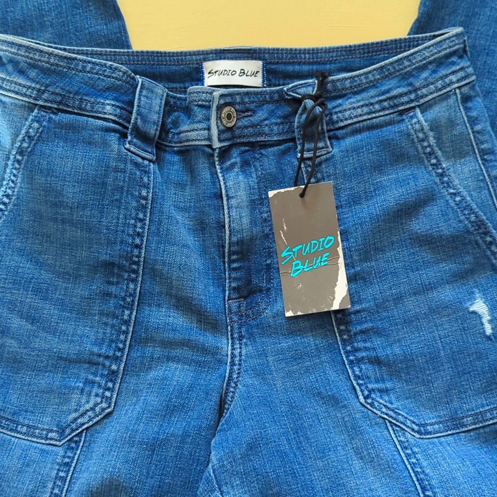 Studio Blue 90s Jeans